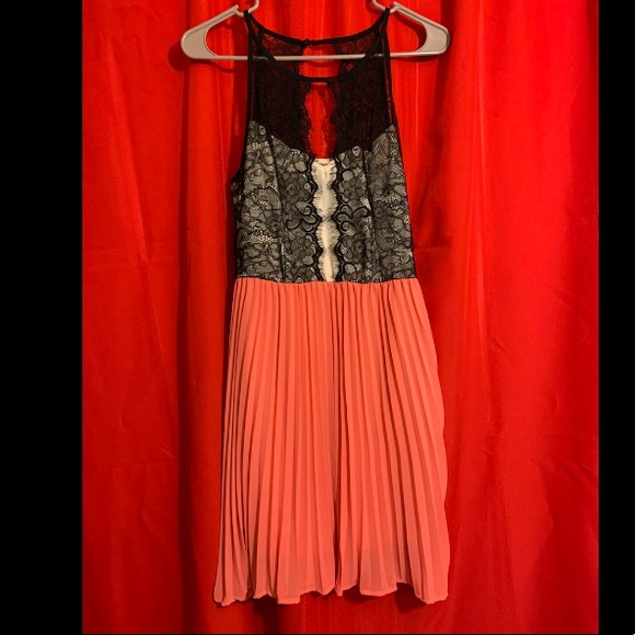 ModCloth - Dancing Darling Dress - Picture 6 of 9